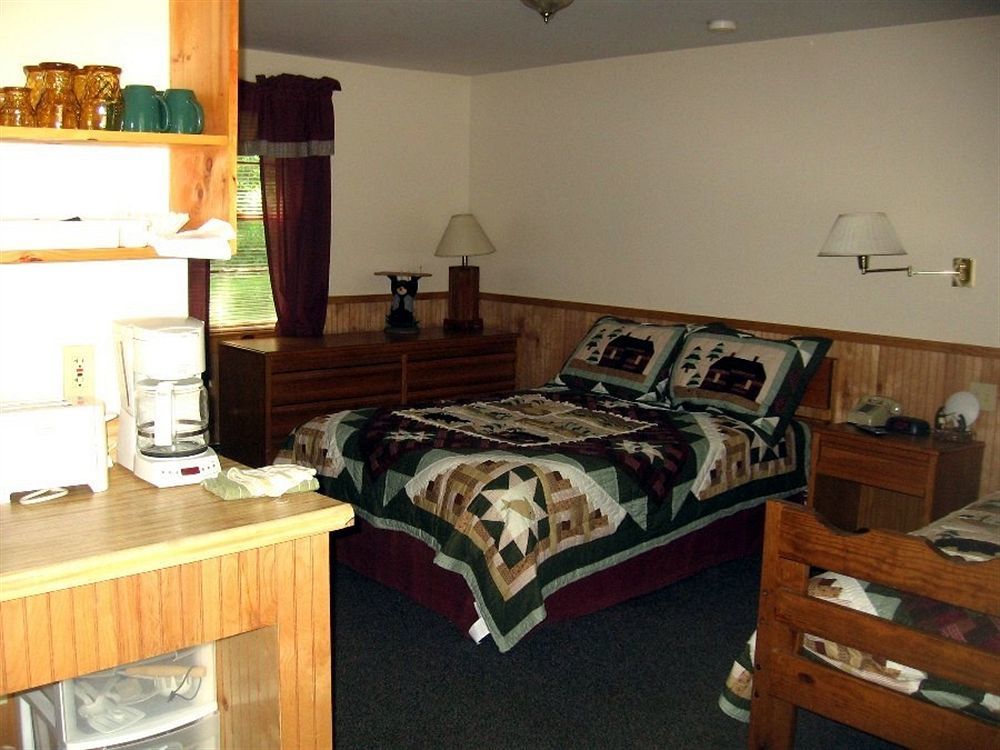 Bear Tree Lodge Уиърс Бийч Стая снимка