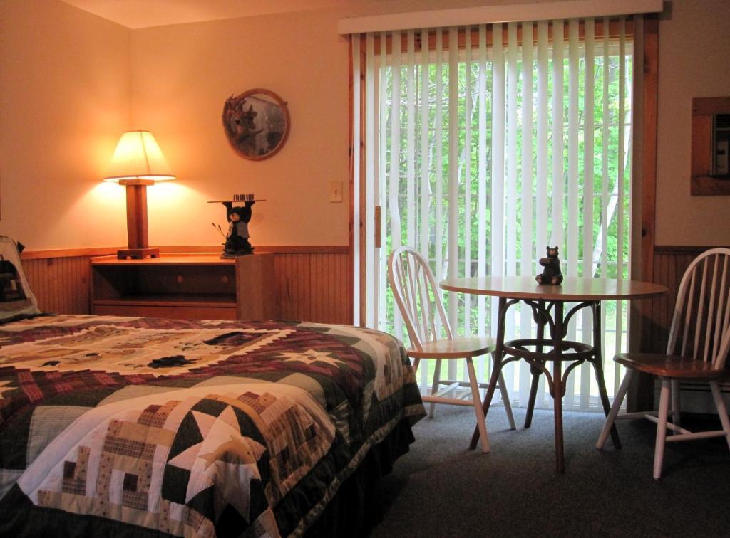 Bear Tree Lodge Уиърс Бийч Екстериор снимка